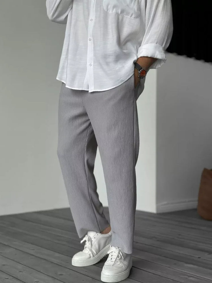 CAMDEN - MEN'S RELAXED PLEATED TROUSERS